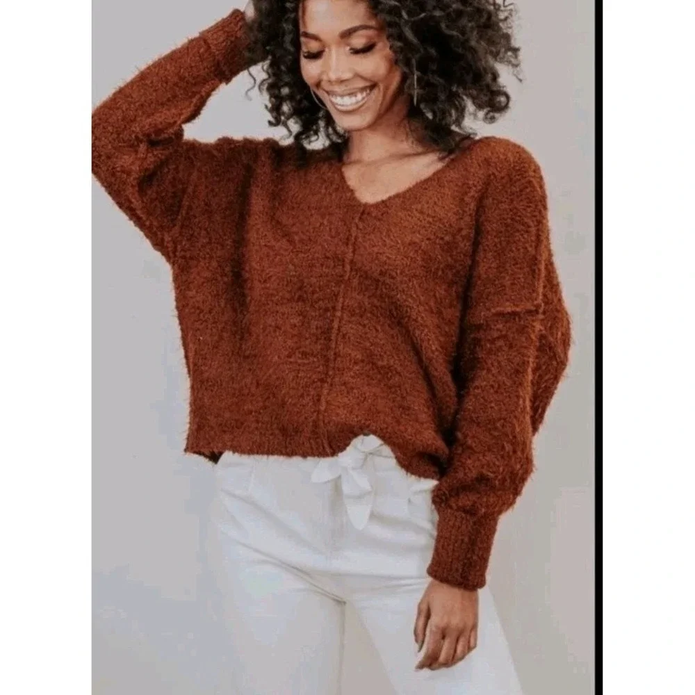 Free People Sweater Women's Icing V Neck Fuzzy Super Soft Cozy Pullover Size M - Picture 14 of 14